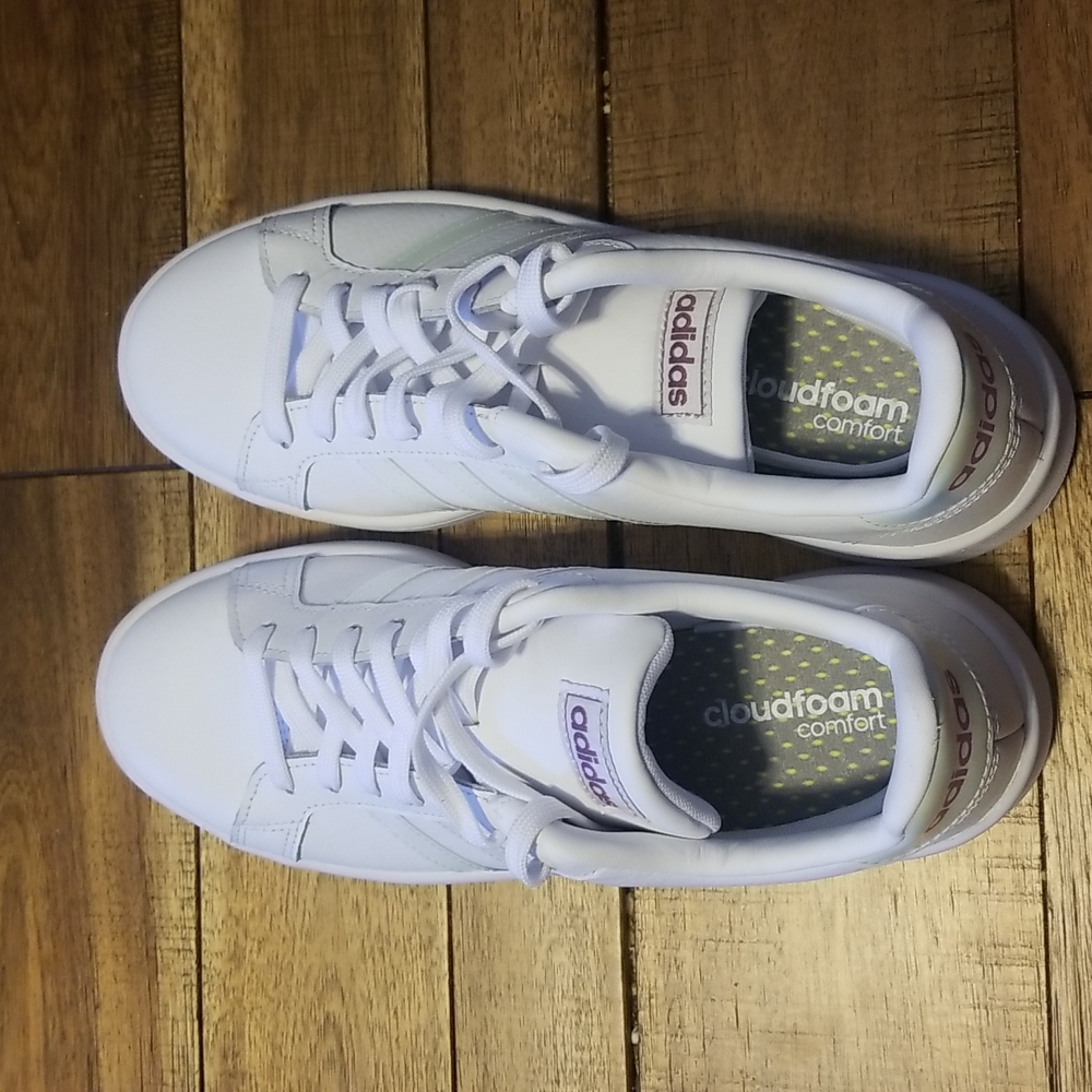 Womens Adidas HWI 28Y001 Cloudfoam White, pink, purple size 8.5